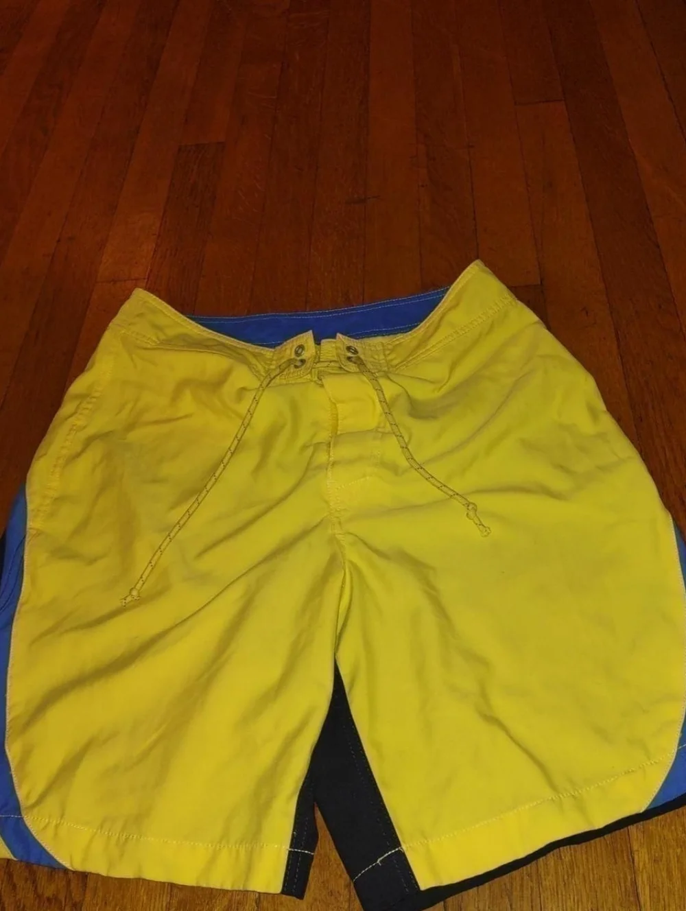 yellow and blue swim trunks from nautica competition size 30W
